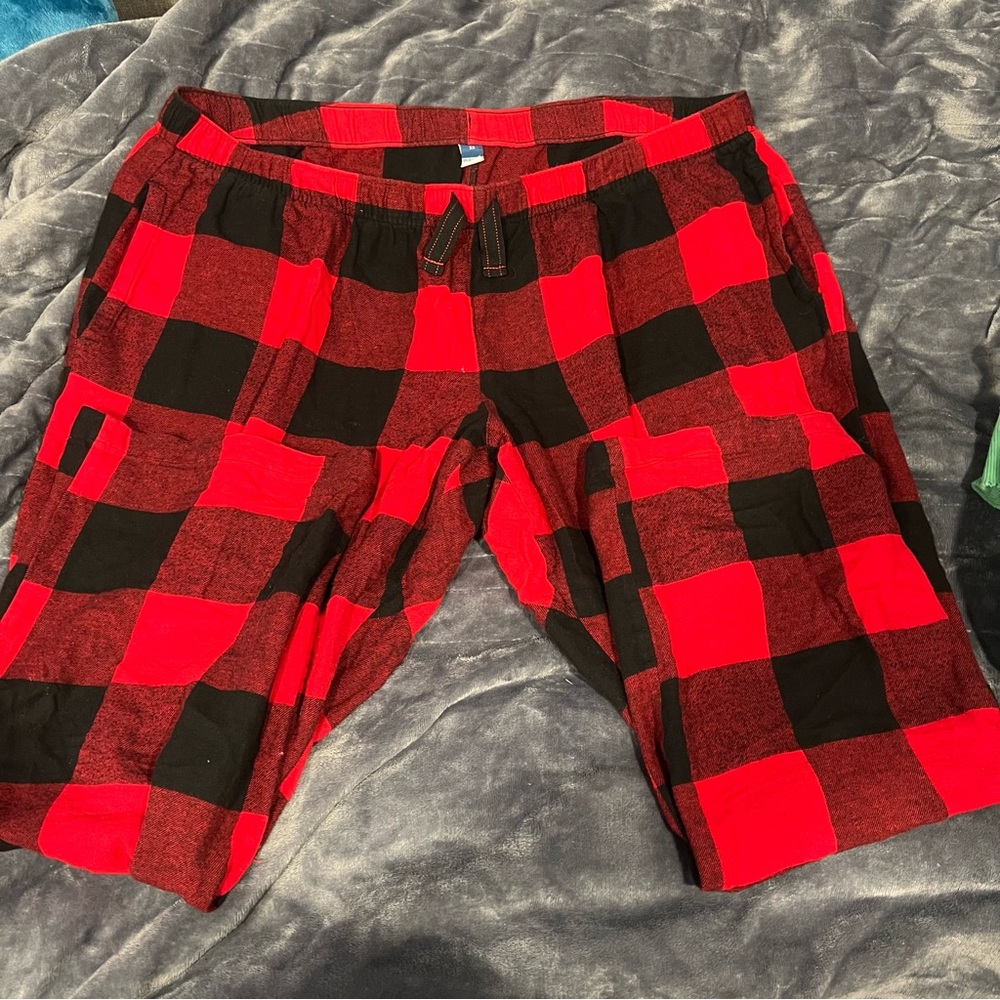 Plaid Red and Black Men's Pants